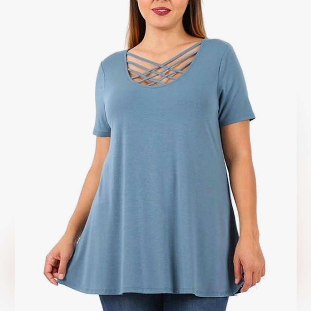 ZENANA Criss-Cross Neckline Short Sleeve Cement Blue Top Tunic Size 2XL NWT